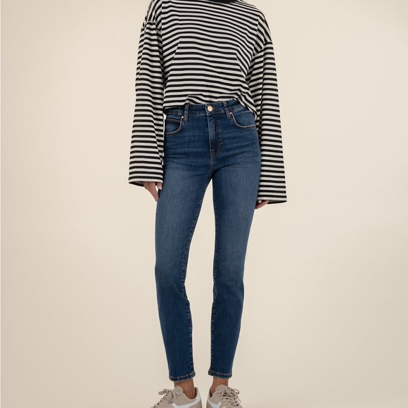 Kut from the Kloth Charlize High Rise Cigarette Leg Raw Hem - Picture 2 of 9